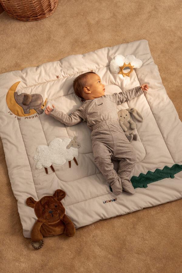 LIEWOOD Bernet Activity Blanket "Sandy Multi Mix" - Image 2